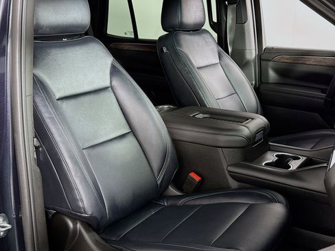 Used 2022 Chevrolet Tahoe LS w/ Driver Alert Package image 34