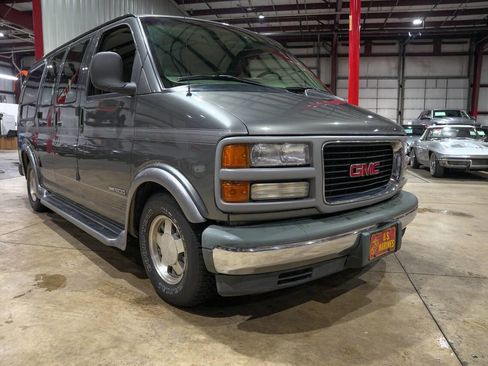Used 1999 GMC Savana 1500 w/ Convenience Pkg image 12