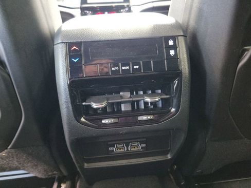 Used 2024 Jeep Grand Cherokee L Laredo AWD/4WD image 30