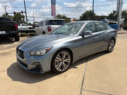 Used 2018 INFINITI Q50 Sport RWD image 6