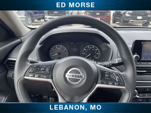 Used 2022 Nissan Altima 2.5 S FWD image 12