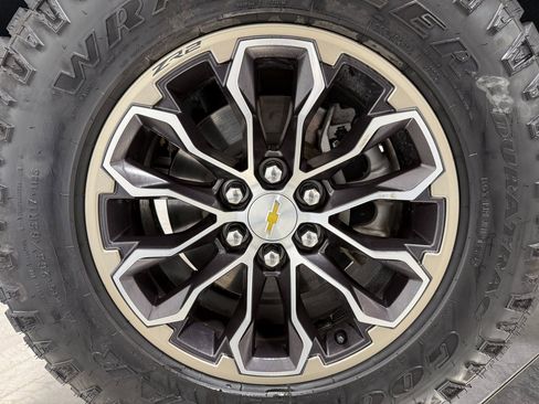 Used 2022 Chevrolet Colorado ZR2 w/ LPO, Power Package image 54