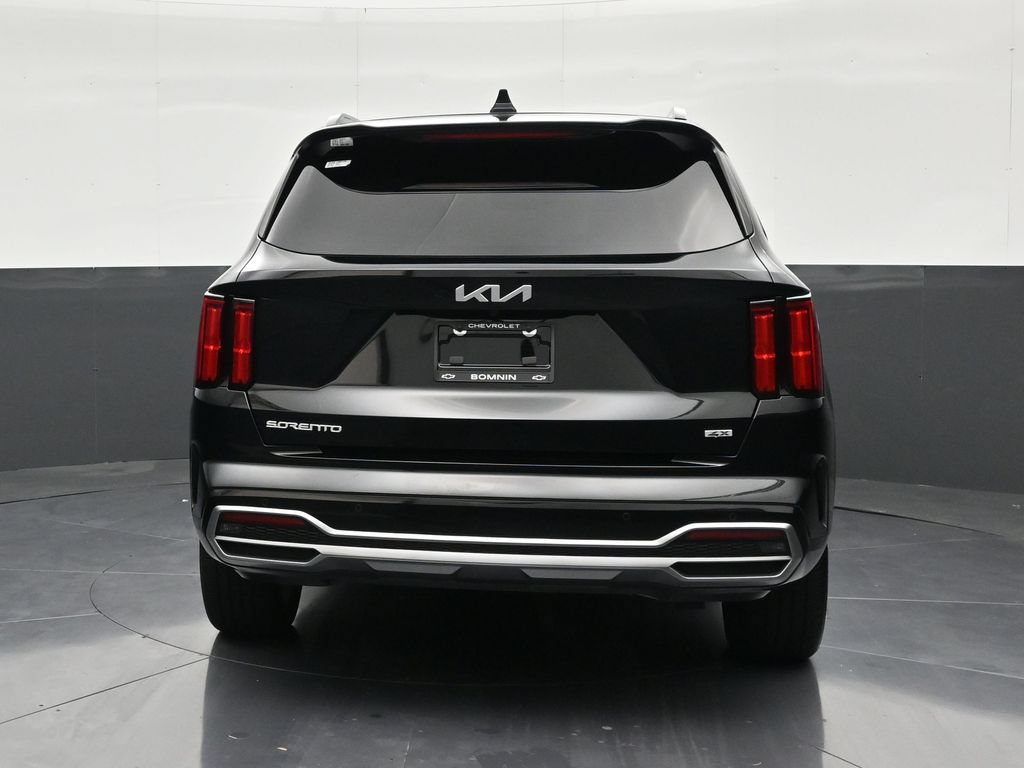 Used 2023 Kia Sorento SX AWD/4WD image 4