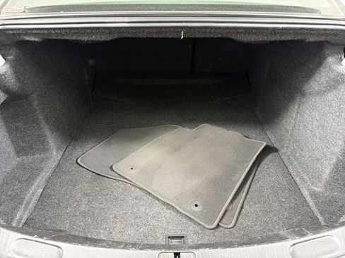 Used 2019 Chevrolet Impala LT FWD image 16