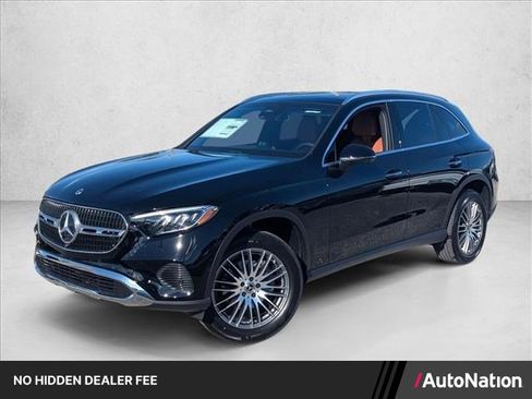 Used 2026 Mercedes-Benz GLC 300 image 1