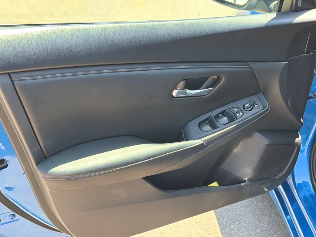 Used 2024 Nissan Sentra SV FWD image 10