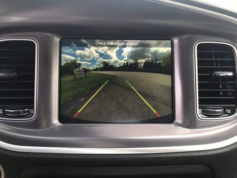 Used 2019 Dodge Charger SXT AWD/4WD image 19