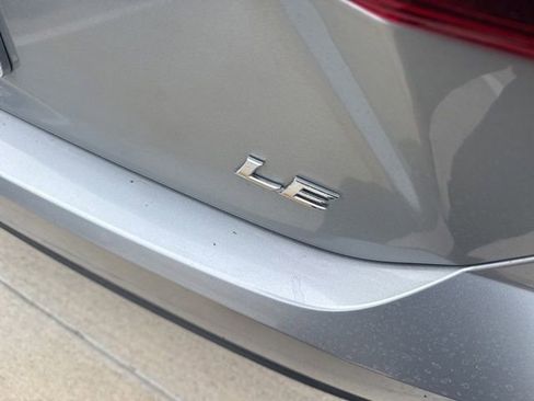 Used 2025 Toyota Camry LE image 4