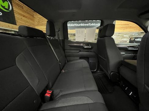 Used 2024 Chevrolet Silverado 1500 LT AWD/4WD image 48