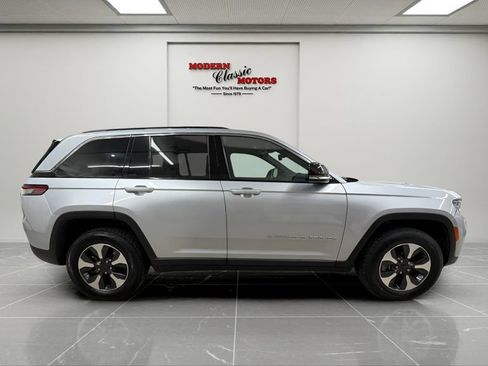 Used 2024 Jeep Grand Cherokee Limited 4xe AWD/4WD image 6