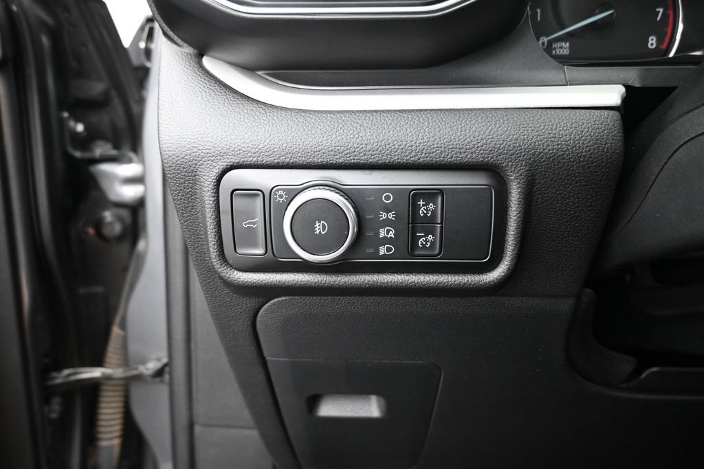 Used 2024 Ford Explorer XLT w/ Equipment Group 202A AWD/4WD image 12