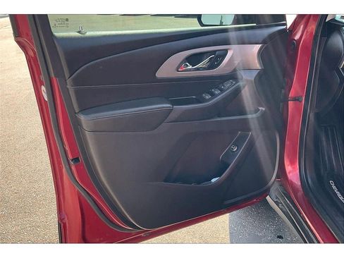 Used 2019 Chevrolet Traverse LT w/ LPO, Blackout Package image 22