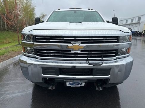 Used 2017 Chevrolet Silverado 2500 W/T w/ Snow Plow Prep Package AWD/4WD image 8