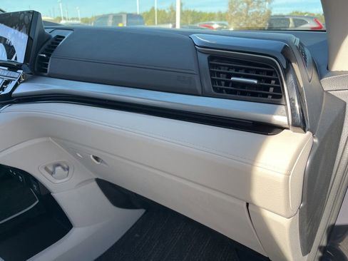 Used 2026 Honda Odyssey Touring image 31