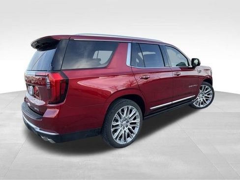 Used 2025 GMC Yukon Denali w/ Denali Reserve Package image 6
