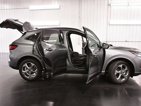 Used 2024 Ford Escape ST-Line w/ Tech Pack #1 AWD/4WD image 33