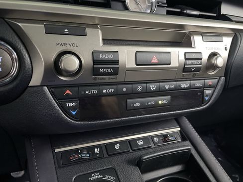 Used 2017 Lexus ES 350 w/ Luxury Package FWD image 17