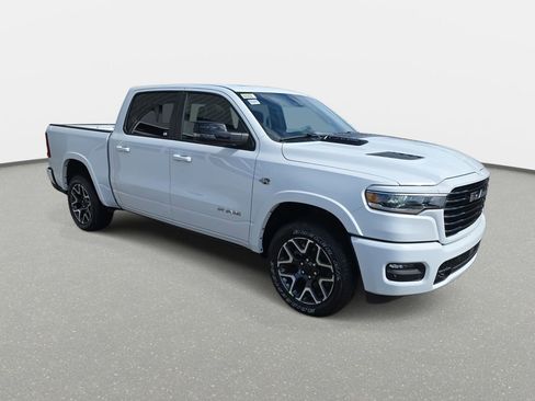 New 2026 RAM 1500 Laramie AWD/4WD image 3
