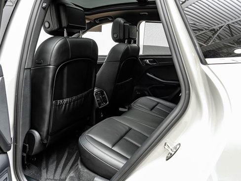 Used 2021 Porsche Macan GTS w/ Premium Package Plus (PF9) image 34