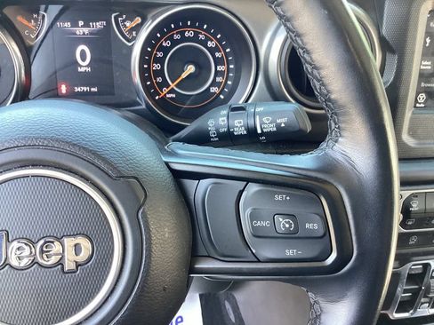 Used 2023 Jeep Wrangler Unlimited Sport AWD/4WD image 36