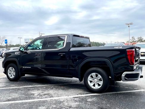 Used 2024 GMC Sierra 1500 SLE image 8