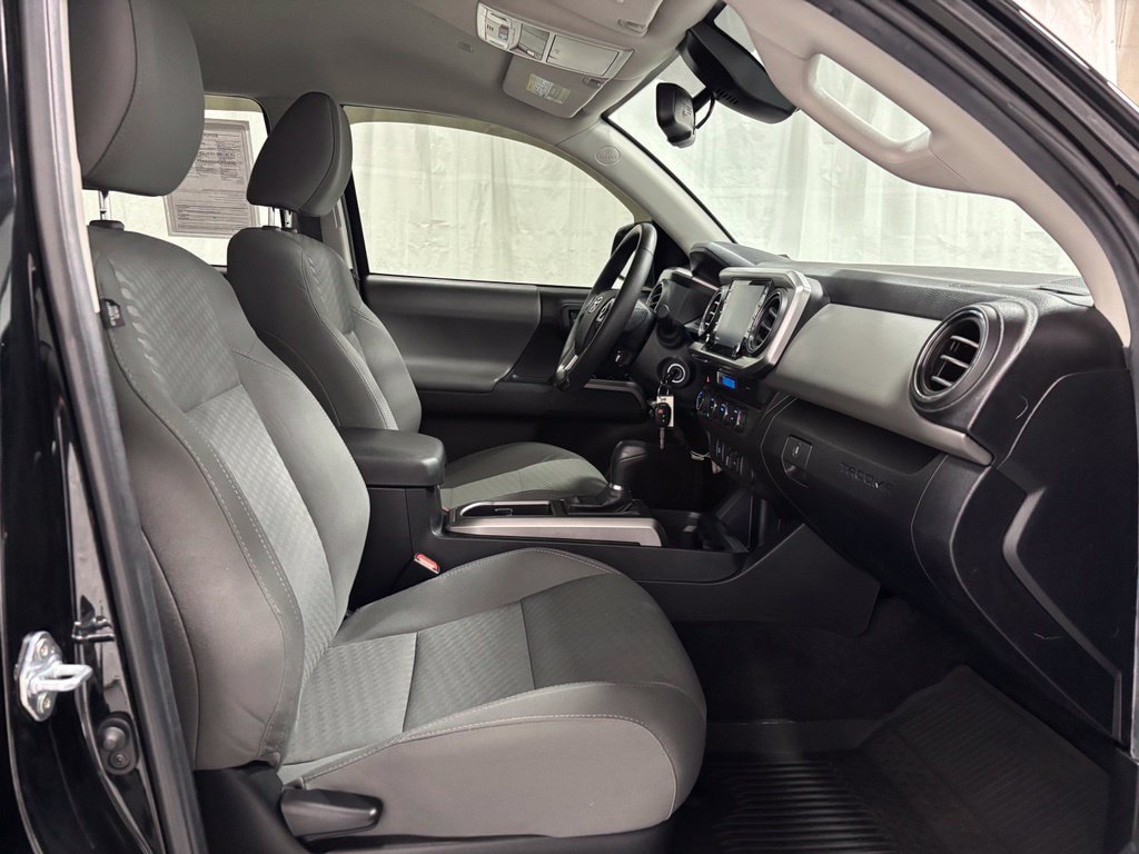 Used 2022 Toyota Tacoma SR5 AWD/4WD image 59