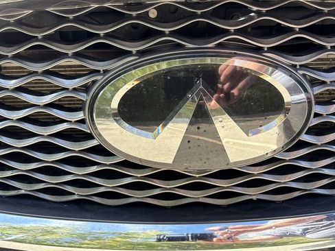 Used 2019 INFINITI QX50 Essential w/ Premium Heat Package image 30