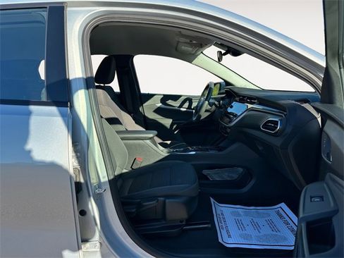 Used 2023 Chevrolet Bolt EUV LT w/ Driver Confidence Package image 15