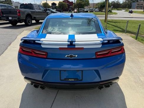 Used 2017 Chevrolet Camaro SS RWD image 6