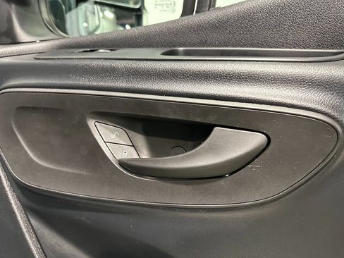 Used 2023 Mercedes-Benz Sprinter 2500 image 14