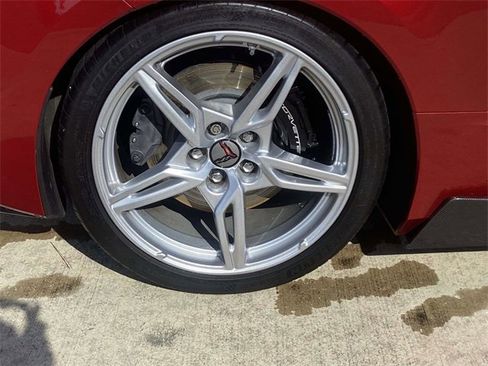 Used 2021 Chevrolet Corvette Stingray Premium Conv w/ Z51 Performance Package image 10