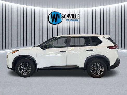 Used 2022 Nissan Rogue S AWD/4WD image 16