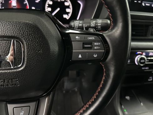 Used 2024 Honda Pilot TrailSport image 16