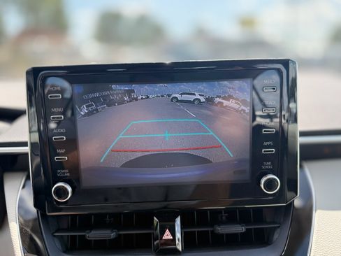 Used 2020 Toyota Corolla LE FWD image 37