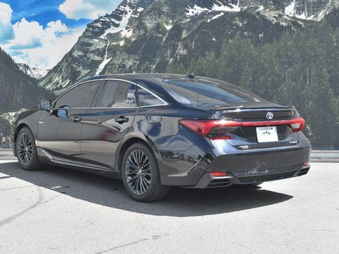 Used 2019 Toyota Avalon XSE FWD image 9