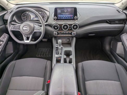 Used 2025 Nissan Sentra SV image 16