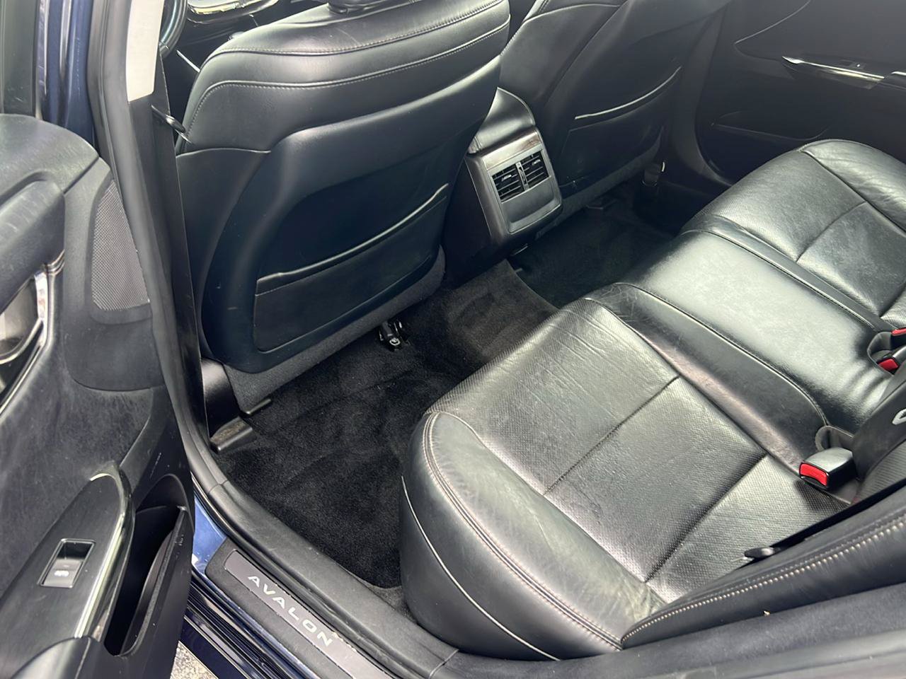 Used 2014 Toyota Avalon Limited FWD image 14