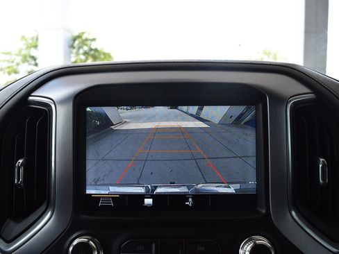 Used 2019 GMC Sierra 1500 SLT w/ SLT Premium Plus Package AWD/4WD image 19