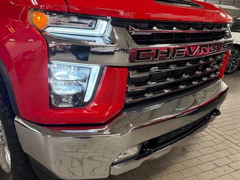 Used 2020 Chevrolet Silverado 2500 LTZ w/ LTZ Convenience Package image 11