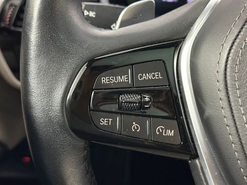 Used 2022 BMW 530i w/ Executive Package image 14