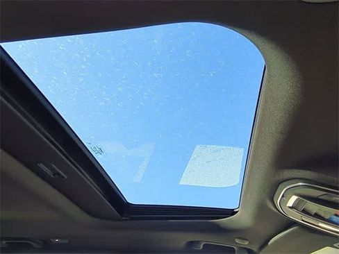 New 2025 Jeep Grand Cherokee Altitude image 22