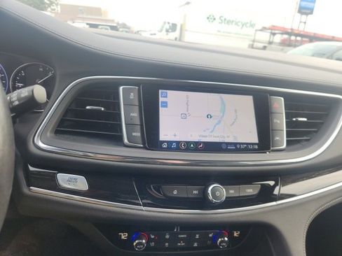 Certified 2021 Buick Enclave Avenir w/ Avenir Technology Package image 11