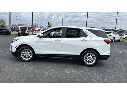 Used 2024 Chevrolet Equinox LT FWD image 4