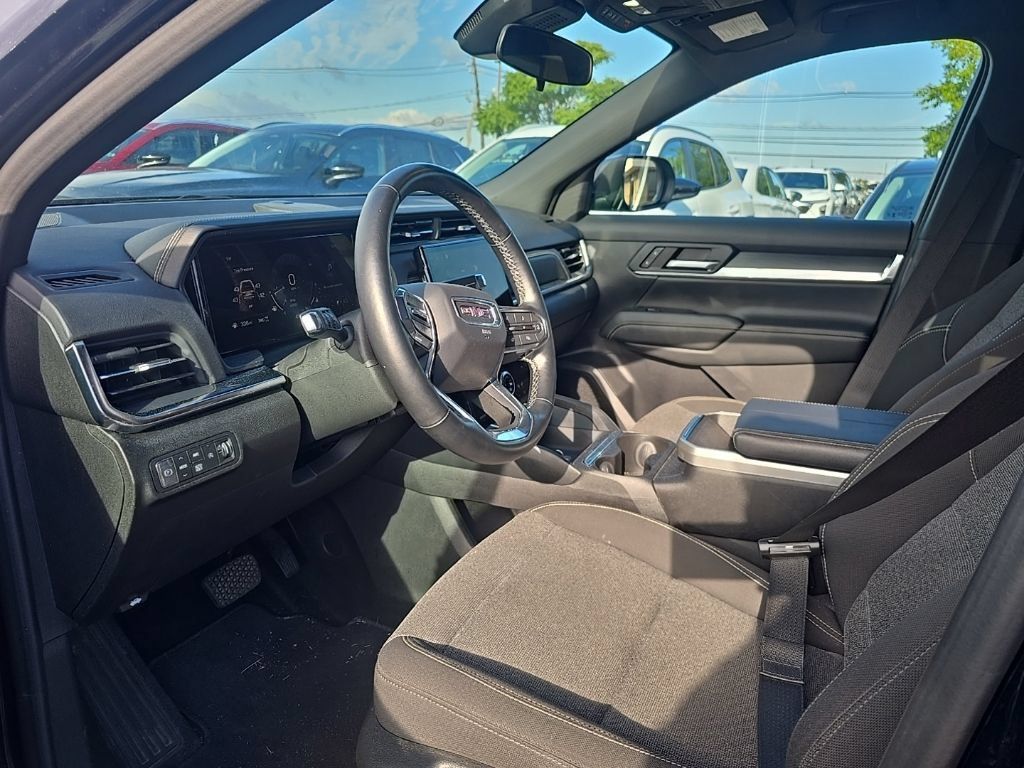 Used 2025 GMC Terrain Elevation AWD/4WD image 5