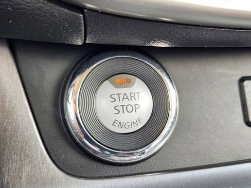 Used 2022 Nissan Murano SV image 23