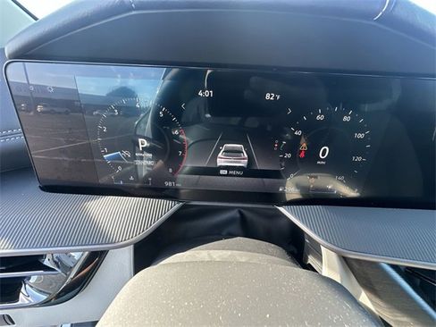 Certified 2025 Nissan Murano SV image 10