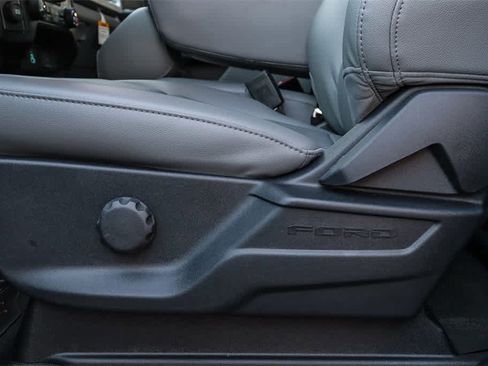 New 2026 Ford F250 XL w/ XL Chrome Package image 20