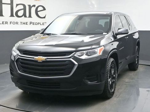 Used 2021 Chevrolet Traverse LS FWD image 7