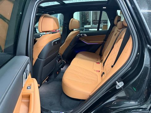 Used 2024 BMW X5 M60i image 29