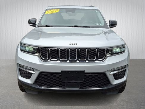 Certified 2023 Jeep Grand Cherokee Limited AWD/4WD image 2